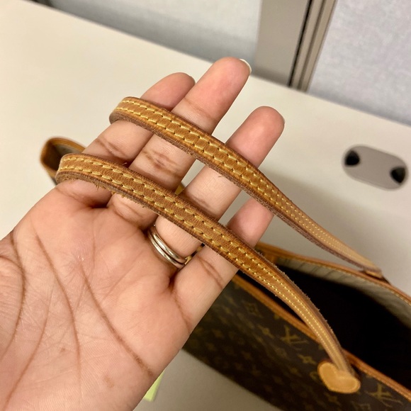 SOLD Louis Vuitton Neverfull MM Monogram - Picture 5 of 8